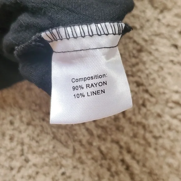 Scalloped Black Shorts - Picture 4 of 7